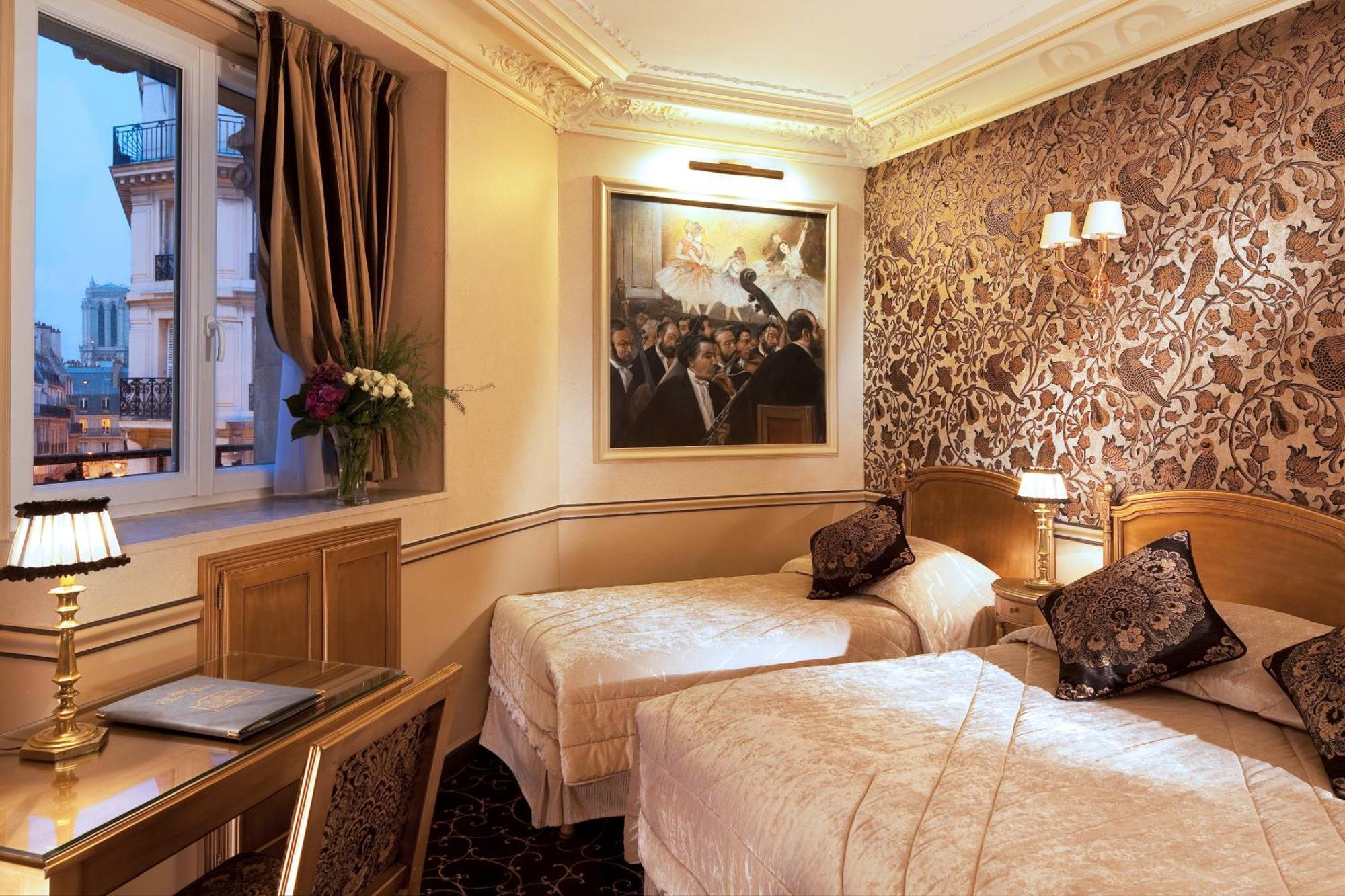 Privilege Triple Room